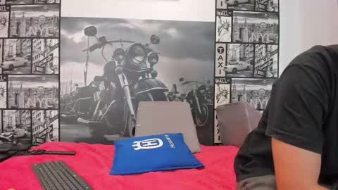 light_haze online show from October 2025 04:41:02 PM