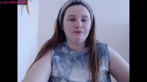 Snapshot of light_lunaa chatting on January 2025 08:49:02 AM light_lunaa online show from January 2025 08:49:02 AM