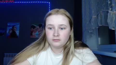 Snapshot of light_lunaa chatting on October 2025 12:56:01 PM light_lunaa online show from October 2025 12:56:01 PM