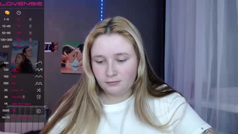 Snapshot of light_lunaa chatting on November 2025 02:05:04 PM light_lunaa online show from November 2025 02:05:04 PM