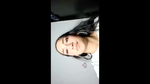 Snapshot of liia__strong chatting on October 2025 09:03:02 PM LIIA online show from October 2025 09:03:02 PM
