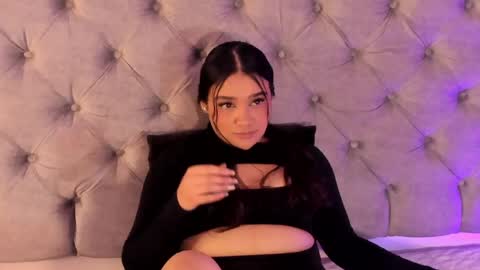 Snapshot of liiabloomm chatting on June 2026 11:08:01 PM liiabloomm online show from June 2026 11:08:01 PM