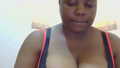 Snapshot of liilcutiee chatting on June 2026 09:51:02 AM Lily online show from June 2026 09:51:02 AM