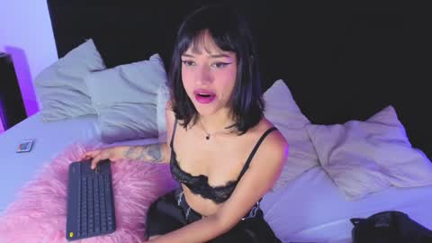 liilithstone online show from April 2026 01:27:02 AM