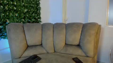 liilithstone online show from June 2026 02:38:01 AM
