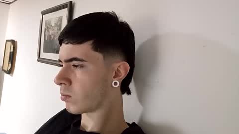 Snapshot of liio____ chatting on May 2026 06:49:02 PM liio____ online show from May 2026 06:49:02 PM