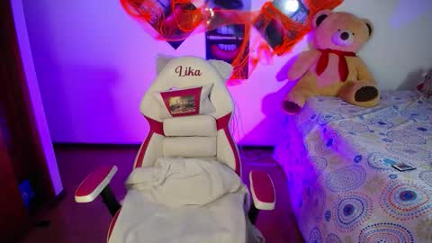 Liika  online show from November 2025 02:46:02 AM