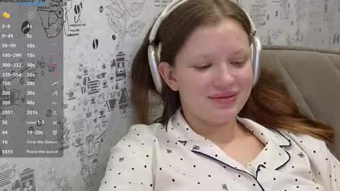 Call me Anna online show from October 2025 05:24:01 PM