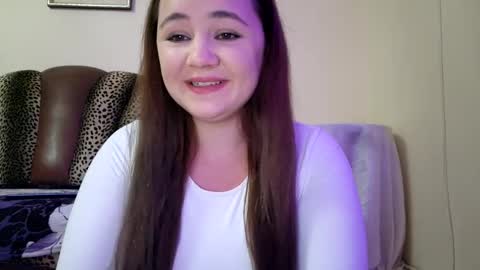 Snapshot of likechoco chatting on December 2024 11:42:01 PM Celine online show from December 2024 11:42:01 PM