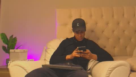 Snapshot of lil_ae1 chatting on January 2026 07:06:02 PM lil online show from January 2026 07:06:02 PM