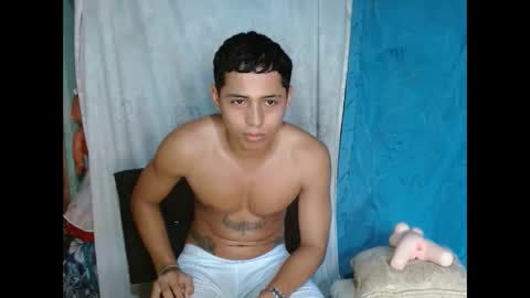 lil_condor_baby online show from September 2025 09:28:02 PM