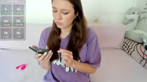 Snapshot of lil_foxy999 chatting on July 2026 07:48:02 AM Alisa online show from July 2026 07:48:02 AM