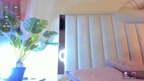 Hanna online show from October 2025 08:10:01 PM