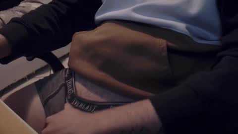 Snapshot of lil_j_ chatting on October 2025 07:47:02 PM lil_j_ online show from October 2025 07:47:02 PM