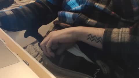 Snapshot of lil_j_ chatting on January 2026 08:23:01 PM lil_j_ online show from January 2026 08:23:01 PM