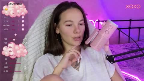 little moon online show from October 2025 07:01:02 PM