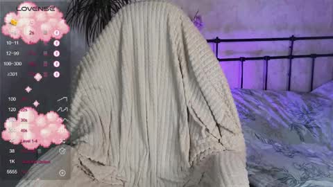 little moon online show from April 2026 06:12:01 PM