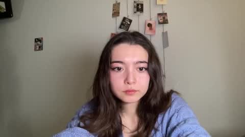 Elina online show from February 2026 06:22:01 AM