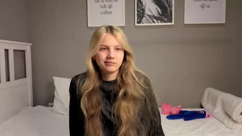 Emma online show from November 2025 10:05:01 AM