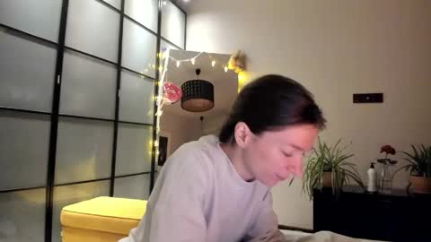 Snapshot of lil_uff chatting on May 2026 07:23:02 PM aka princessmaya online show from May 2026 07:23:02 PM