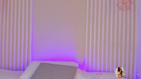 L I L A   online show from November 2025 03:41:01 AM