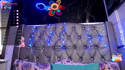   online show from December 2024 03:17:01 PM