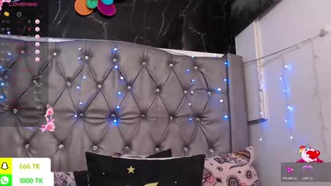 Snapshot of lila_gummy_ chatting on May 2026 04:26:01 PM online show from May 2026 04:26:01 PM