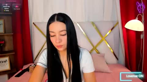 Snapshot of lila_pinky_ chatting on April 2026 11:46:02 AM lila_pinky_ online show from April 2026 11:46:02 AM