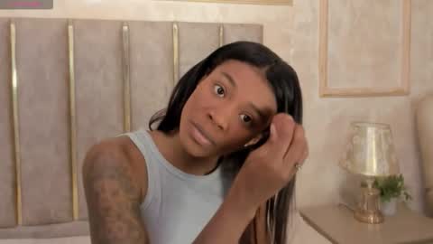 lila bailey  online show from December 2025 07:53:02 PM