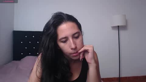 Snapshot of lilacream chatting on October 2025 02:57:01 PM Lila Cream online show from October 2025 02:57:01 PM