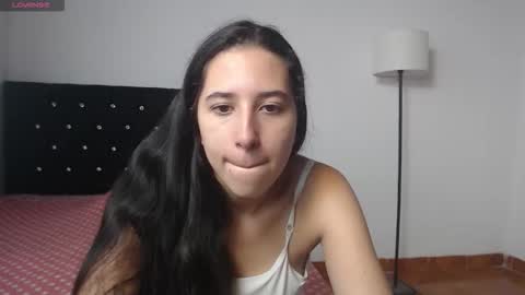 Snapshot of lilacream chatting on October 2025 02:52:02 PM Lila Cream online show from October 2025 02:52:02 PM