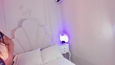 Snapshot of lilawesst chatting on June 2026 11:33:01 AM lilawesst online show from June 2026 11:33:01 AM