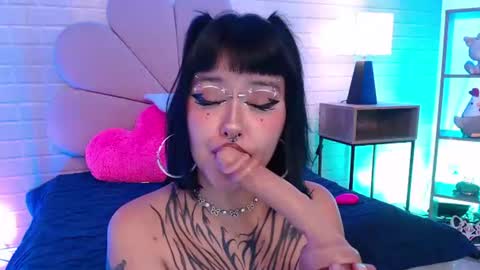 lilcandy19 online show from July 2026 02:15:02 PM