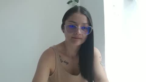 Snapshot of lilcoralinne_0 chatting on May 2026 04:34:01 PM Valeri Villalobos IG villa lobosvaleri online show from May 2026 04:34:01 PM