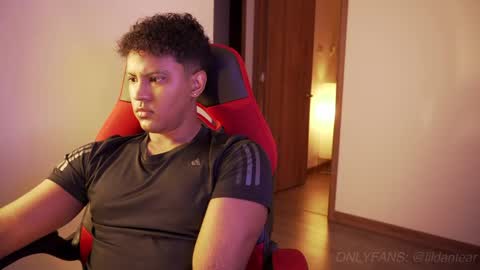 Snapshot of lildantear chatting on April 2026 08:48:01 AM Dante online show from April 2026 08:48:01 AM