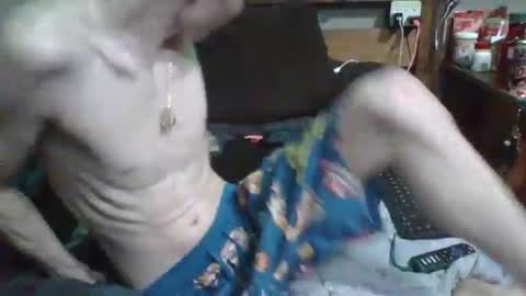 Snapshot of lildman420 chatting on April 2026 03:33:02 AM lildman420 online show from April 2026 03:33:02 AM