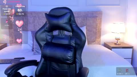 LILI MILF online show from October 2025 11:43:01 AM