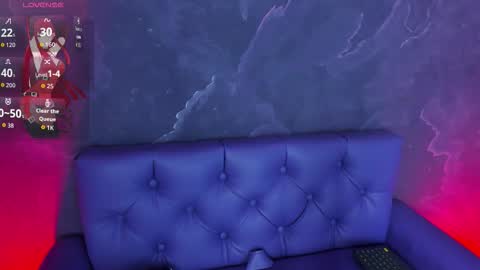 Lili  online show from December 2025 07:09:01 PM