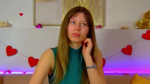 Mia online show from February 2026 06:43:02 AM