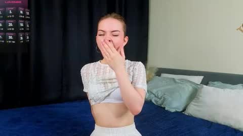 Snapshot of lilianbierly chatting on October 2025 02:46:02 PM Greetings from the Luna3 I wish you the best mood for an interesting day online show from October 2025 02:46:02 PM