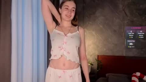 Snapshot of lilianbierly chatting on October 2025 01:05:01 AM Greetings from the Luna3 I wish you the best mood for an interesting day online show from October 2025 01:05:01 AM