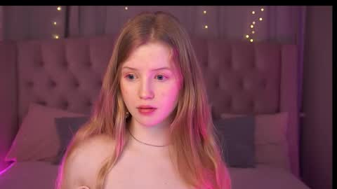 Lilian online show from November 2025 12:27:01 PM