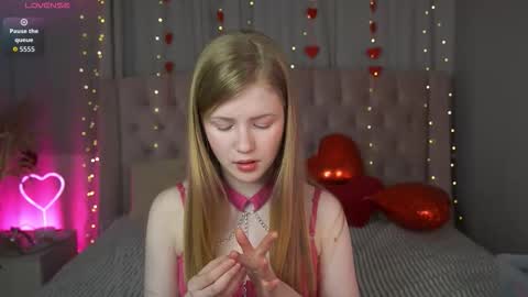 Snapshot of lilianhoward chatting on February 2026 12:09:01 PM Lilian online show from February 2026 12:09:01 PM