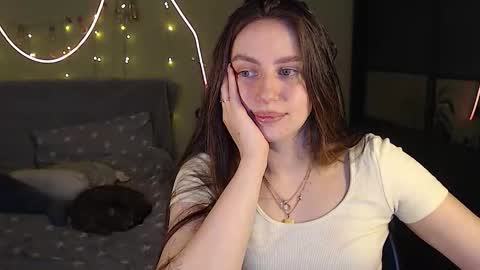 Lilu online show from October 2025 08:53:02 PM