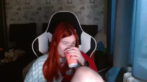 liliawoolf online show from February 2025 11:23:01 AM
