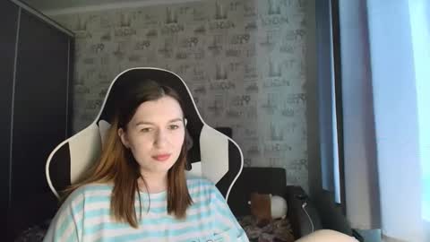 liliawoolf online show from April 2026 09:13:01 AM