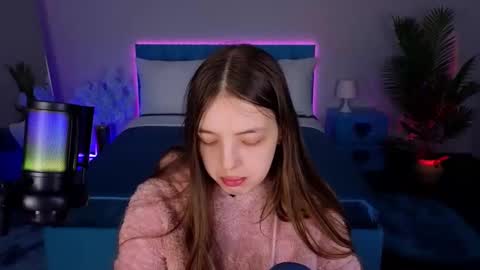 Lili Bakery online show from December 2025 02:06:02 AM