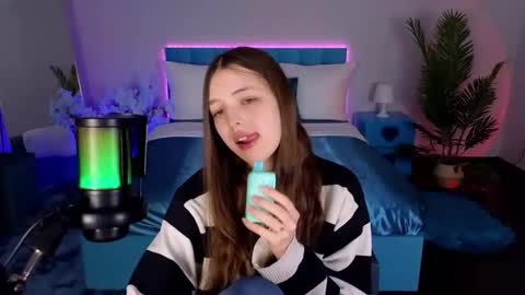 Lili Bakery online show from February 2026 02:32:01 AM