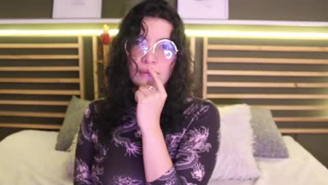  Lili  online show from March 2025 05:46:02 AM