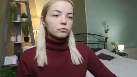 Lilie online show from February 2025 08:00:02 AM